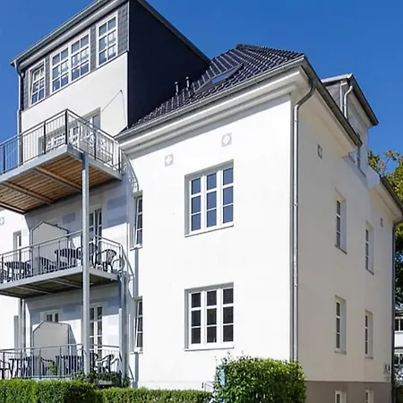 6 Dünenhus * Rostock